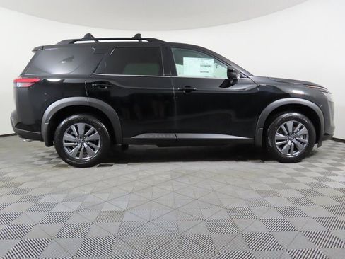 New 2026 Nissan Pathfinder SV image 5