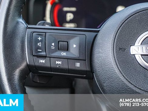 Used 2024 Nissan Rogue SL AWD/4WD image 29