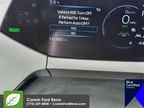 Used 2025 Toyota Prius XLE AWD/4WD image 15