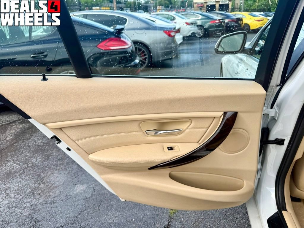 Used 2015 BMW 335i xDrive Sedan AWD/4WD image 30