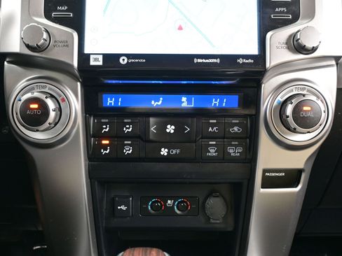 Used 2024 Toyota 4Runner Limited image 21