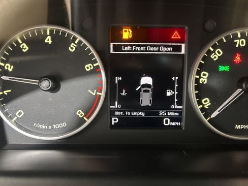 Used 2016 Land Rover LR4 HSE image 26