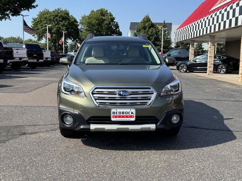 Used 2015 Subaru Outback 2.5i Limited w/ Popular Package #4 AWD/4WD image 2