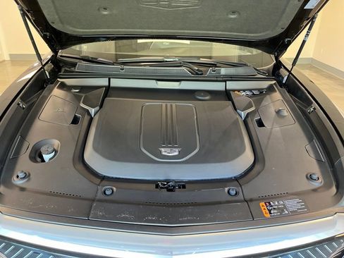 Certified 2024 Cadillac Lyriq Luxury w/ LPO, Floor Liner Package AWD/4WD image 24