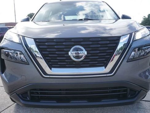 Used 2021 Nissan Rogue S FWD image 9