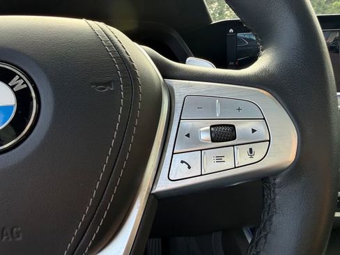Used 2022 BMW X7 xDrive40i w/ Premium Package AWD/4WD image 26