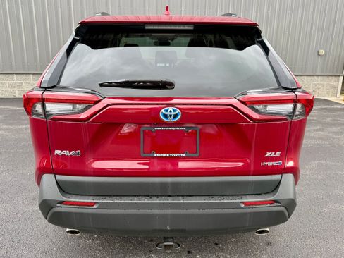 Certified 2024 Toyota RAV4 XLE w/ Convenience Package AWD/4WD image 32