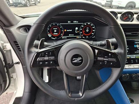 Certified 2025 Nissan Z Performance w/ Floor Mat Package RWD image 18