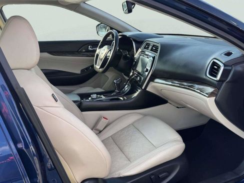 Used 2017 Nissan Maxima Platinum w/ Interior Lighting Package FWD image 52