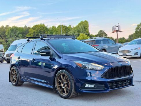 Used 2016 Ford Focus ST w/ Equipment Group 402A FWD image 5