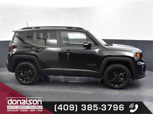Used 2023 Jeep Renegade Altitude w/ Sun/Sound Group image 2