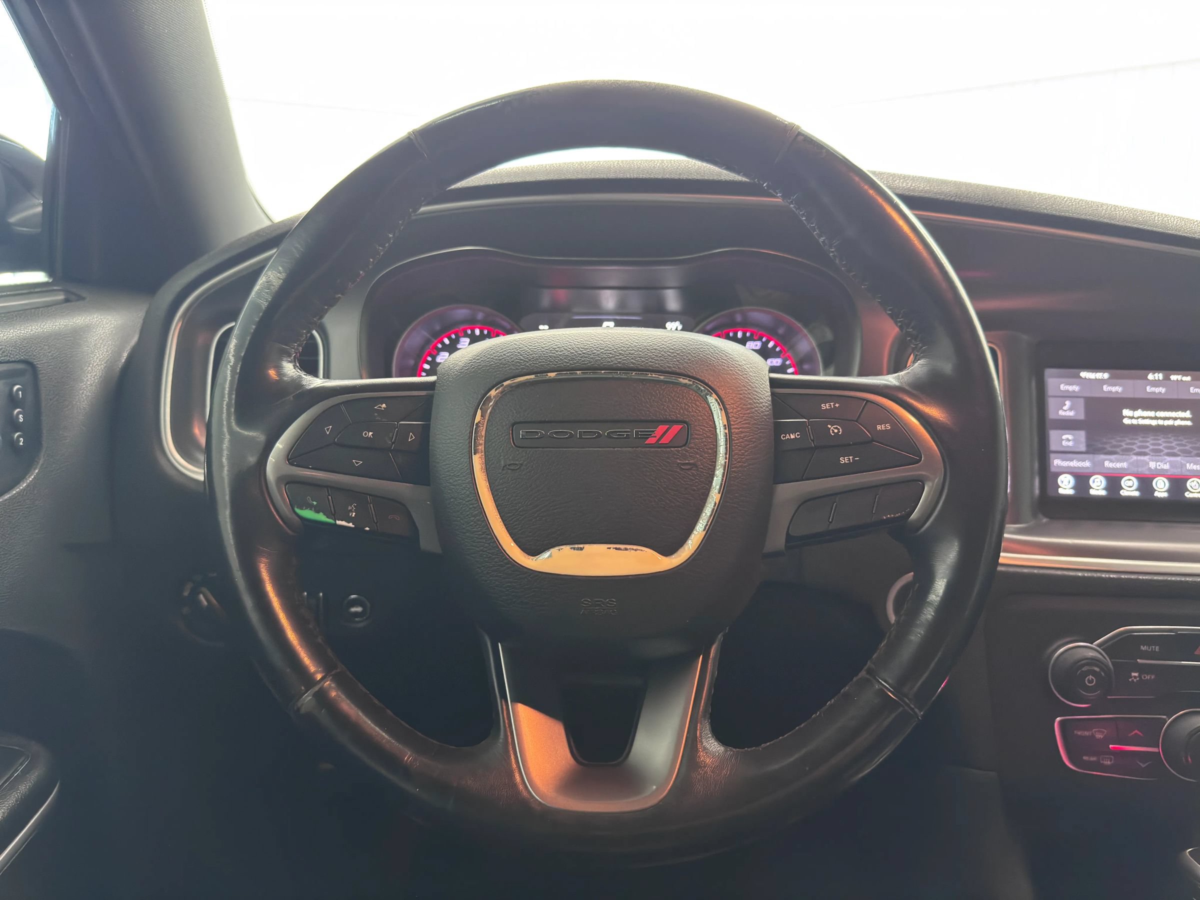 Used 2019 Dodge Charger SXT w/ Leather Interior Group RWD image 19