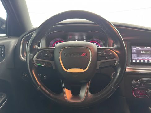 Used 2019 Dodge Charger SXT w/ Leather Interior Group RWD image 19