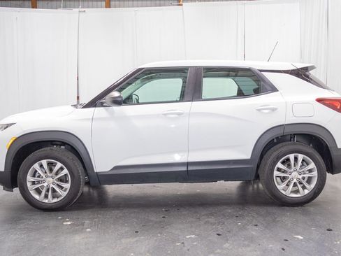 Used 2023 Chevrolet TrailBlazer LS image 5