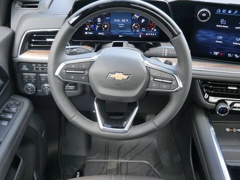 New 2026 Chevrolet Suburban High Country AWD/4WD image 18