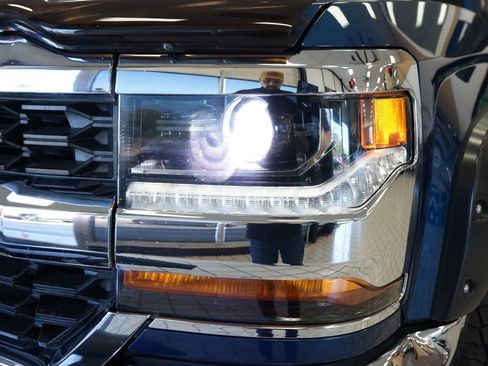 Used 2017 Chevrolet Silverado 1500 LT w/ All Star Edition image 21