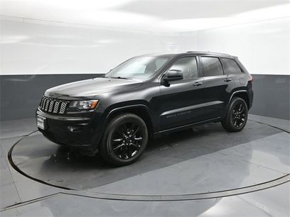 Used 2018 Jeep Grand Cherokee Altitude