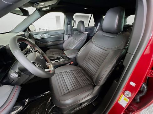 New 2026 Ford Explorer ST-Line w/ ST-Line Street Pack image 27