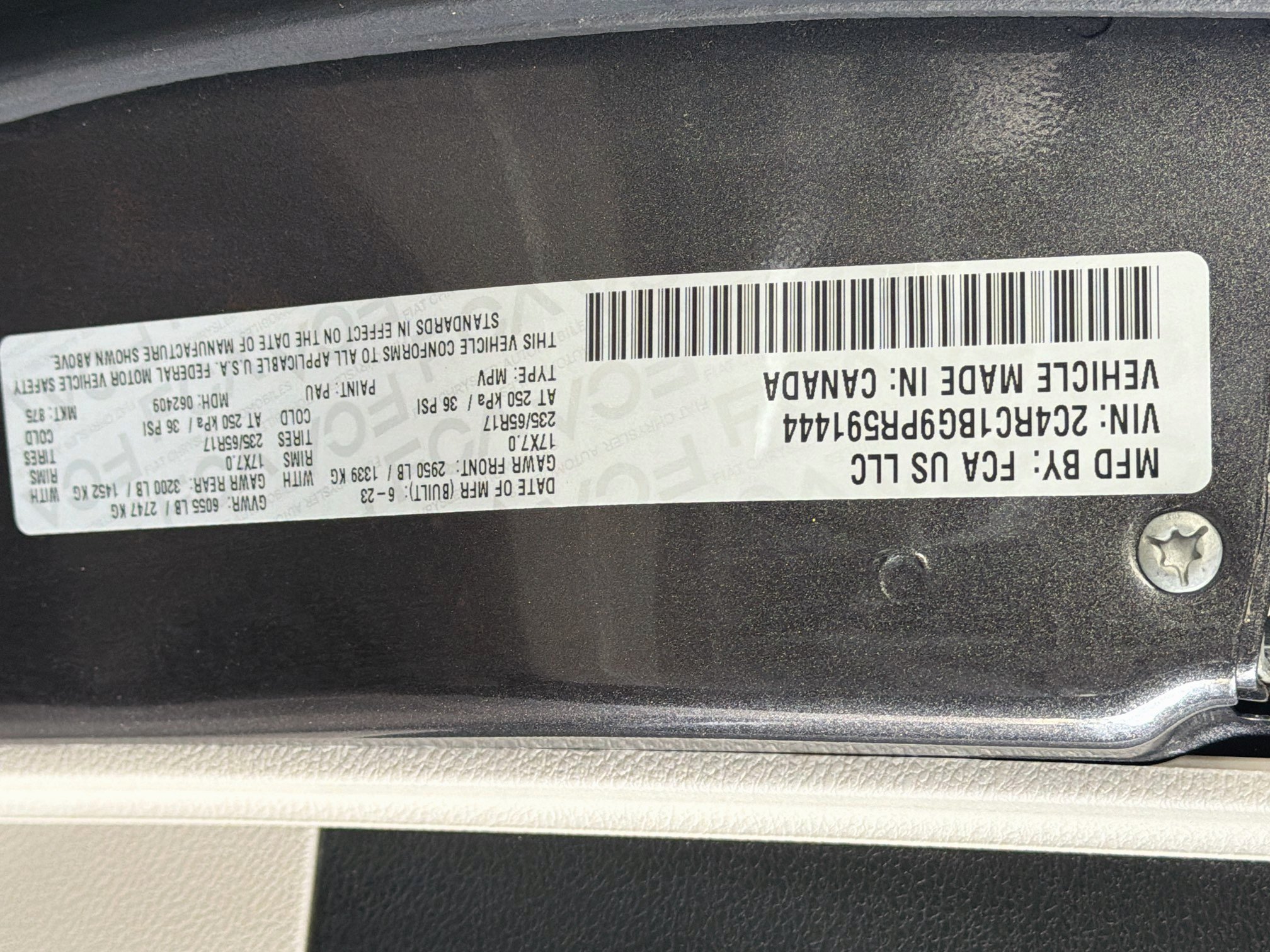 Used 2023 Chrysler Pacifica Touring-L FWD image 12