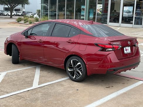 New 2025 Nissan Versa SR w/ Trunk Package image 7