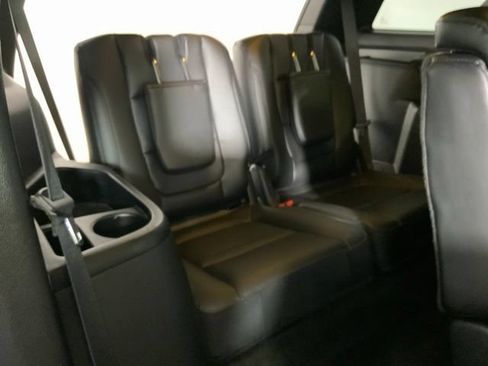 Used 2017 Ford Explorer XLT w/ Equipment Group 202A FWD image 28