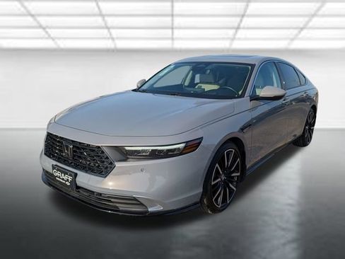 Used 2025 Honda Accord Touring image 25