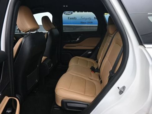 Used 2022 Lincoln Corsair Reserve w/ Sport Package AWD/4WD image 10