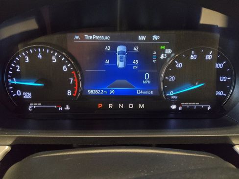 Used 2020 Ford Explorer XLT w/ Equipment Group 202A image 23