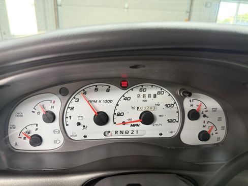 Used 2001 Ford Explorer Sport Trac 4x4 image 16