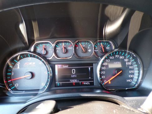 Used 2018 Chevrolet Silverado 1500 LT w/ All Star Edition AWD/4WD image 24