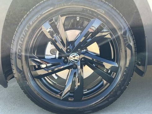 New 2026 Volkswagen Atlas Cross Sport SEL R-Line AWD/4WD image 6