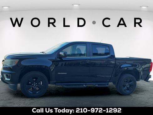 Used 2017 Chevrolet Colorado LT w/ Midnight Edition RWD image 4