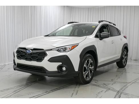 Used 2025 Subaru Crosstrek 2.5i Premium AWD/4WD image 4