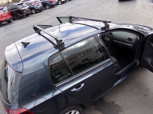 Used 2013 Volkswagen Golf TDI image 25