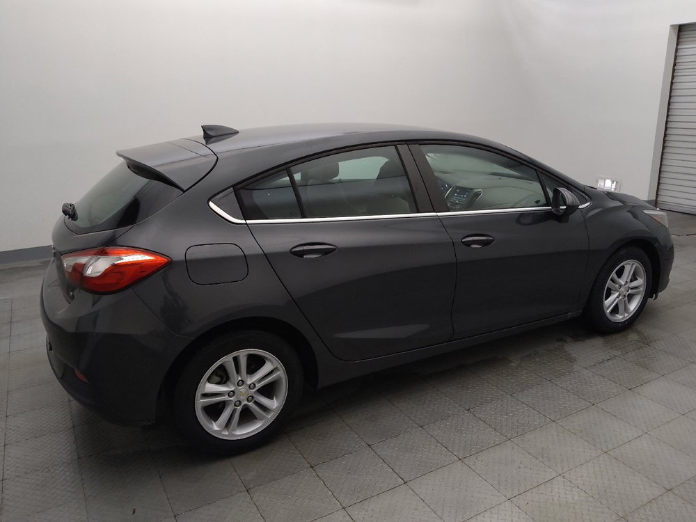 Used 2017 Chevrolet Cruze LT FWD image 10