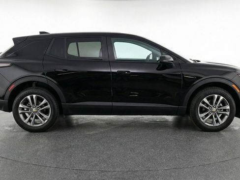 Used 2025 Chevrolet Equinox LT FWD image 11