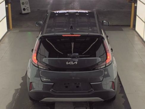 Certified 2025 Kia Soul LX w/ LX Technology Package FWD image 6