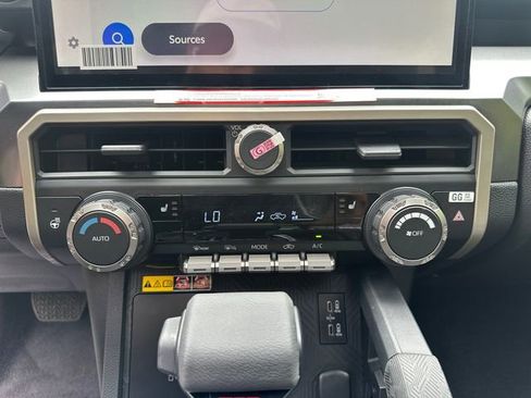 New 2026 Toyota Tacoma TRD Off-Road AWD/4WD image 31