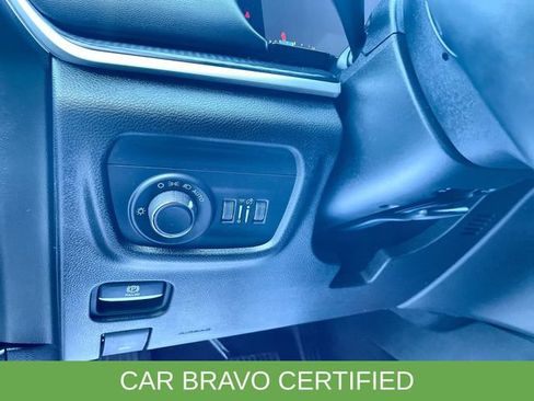 Used 2024 Jeep Grand Cherokee Altitude AWD/4WD image 18