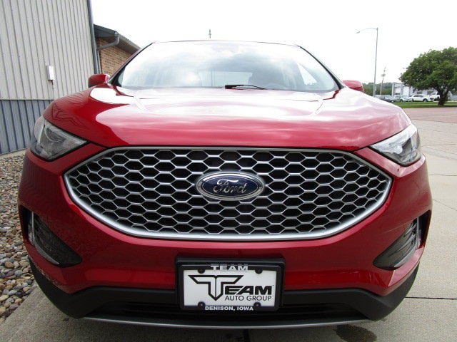 Used 2023 Ford Edge SEL w/ Convenience Package AWD/4WD image 2