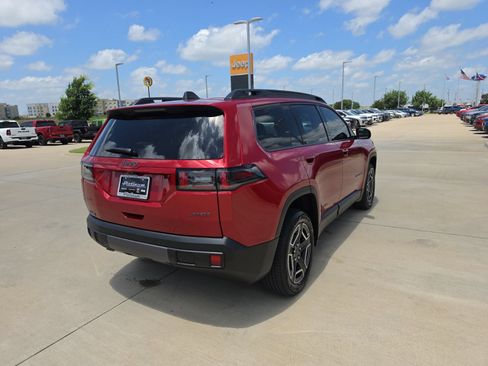 New 2026 Jeep Cherokee Laredo AWD/4WD image 5