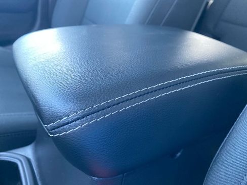 Used 2021 Jeep Wrangler Unlimited Sahara w/ Uconnect 4C Nav & Sound Group image 25