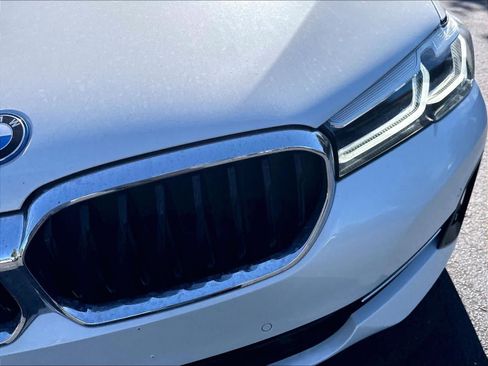 Used 2023 BMW 530e w/ Convenience Package RWD image 32