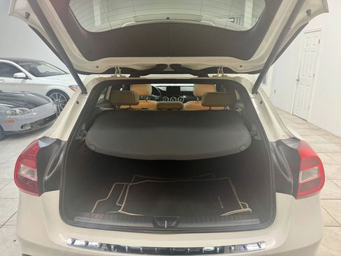 Used 2018 Mercedes-Benz GLA 250 GLA 250 4MATIC Sport Utility 4 w/ Multimedia Package image 16