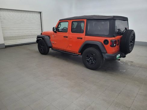 Used 2018 Jeep Wrangler Unlimited Sport AWD/4WD image 3