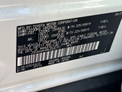 Used 2021 Toyota Venza Limited image 30