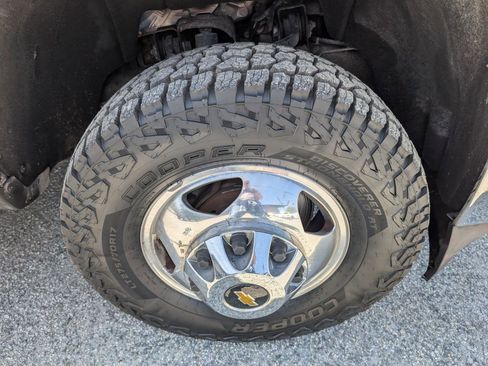 Used 2019 Chevrolet Silverado 3500 LTZ w/ LTZ Plus Package image 4