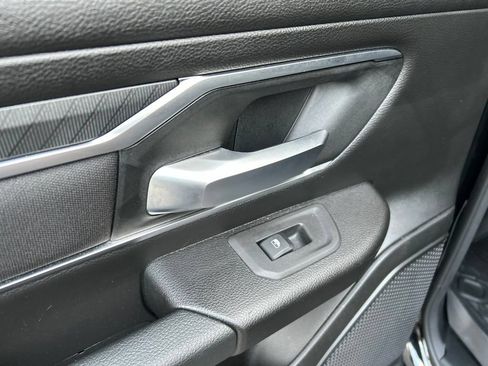 Used 2025 RAM 1500 Big Horn AWD/4WD image 24