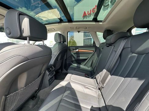 Used 2023 Audi Q5 2.0T Prestige w/ Prestige Package image 8