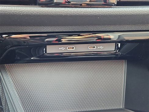 New 2025 Volkswagen GTI SE image 11